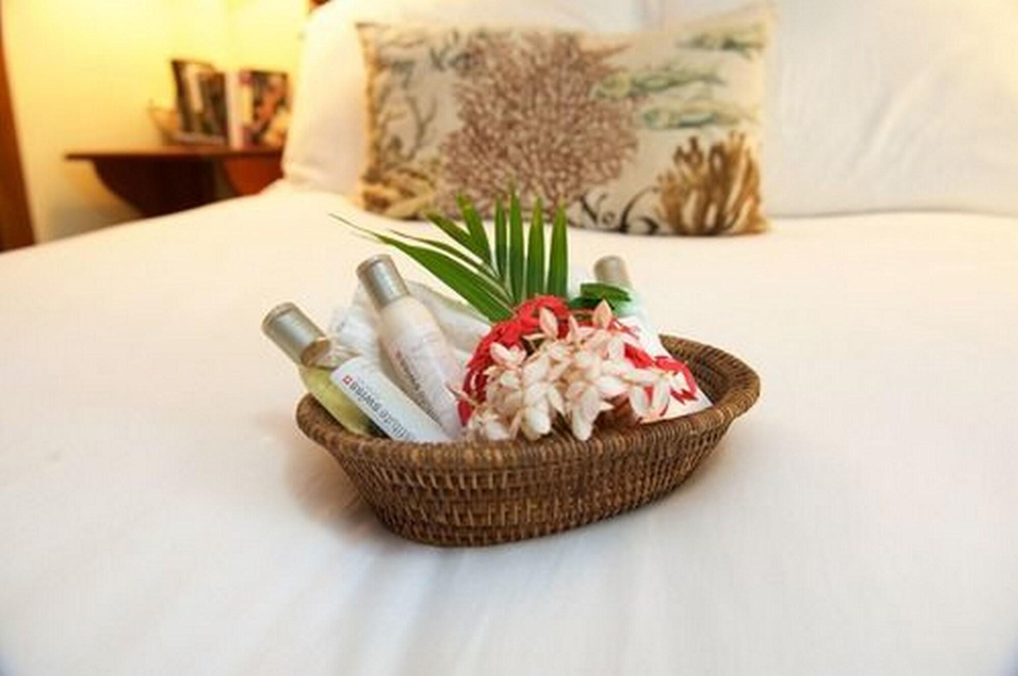 The Palms Oceanfront Suites San Pedro  Esterno foto