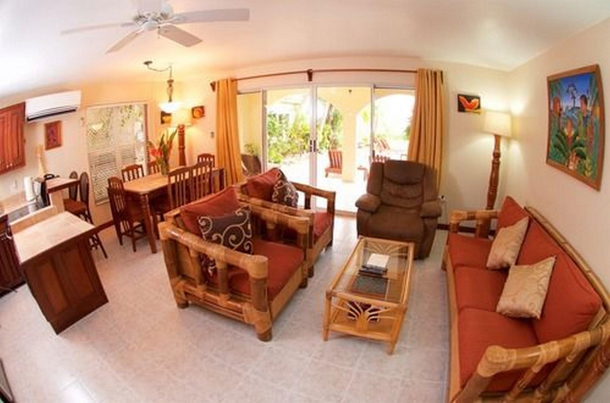 The Palms Oceanfront Suites San Pedro  Esterno foto