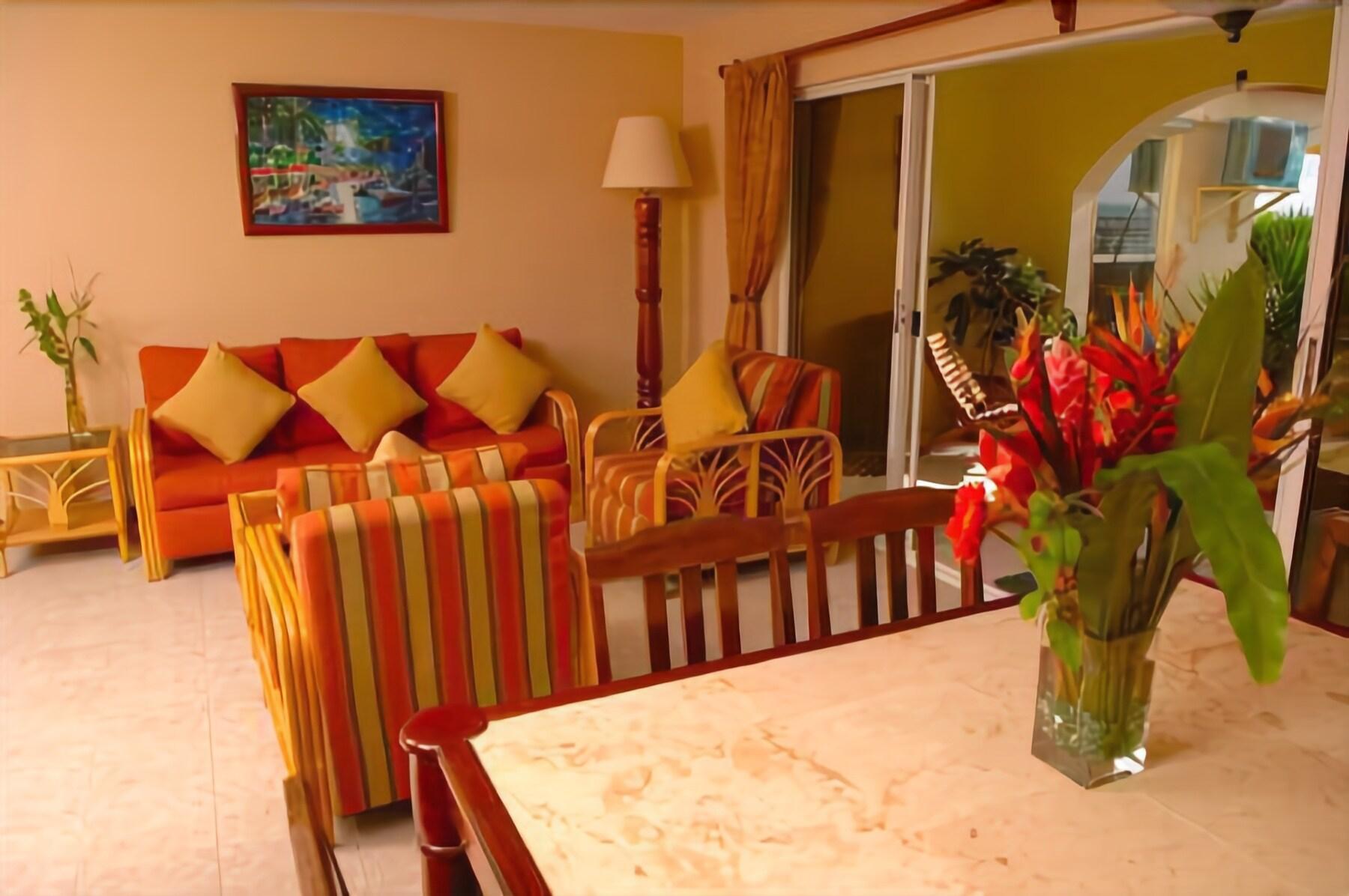 The Palms Oceanfront Suites San Pedro  Esterno foto