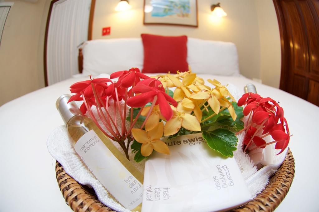 The Palms Oceanfront Suites San Pedro  Esterno foto